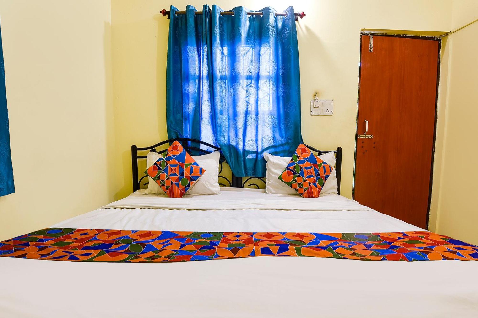 Fabhotel Joaquim Beachside Resort - Nr Tito'S Lane, Baga Beach Exterior photo