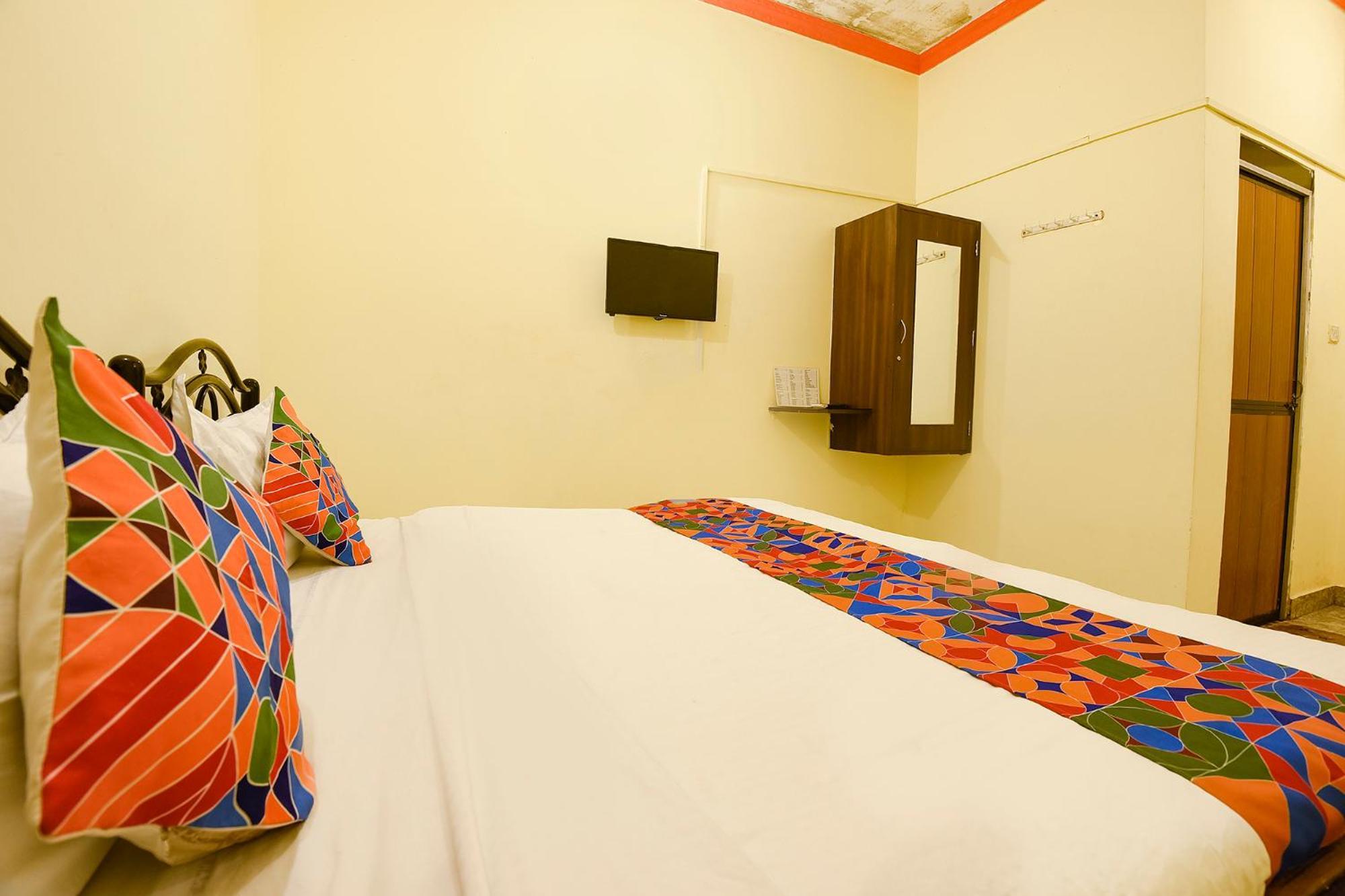 Fabhotel Joaquim Beachside Resort - Nr Tito'S Lane, Baga Beach Exterior photo